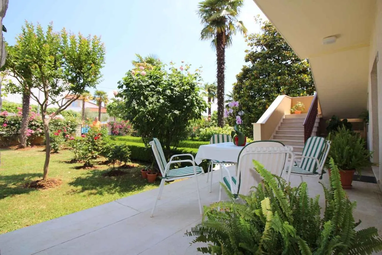 Apartment In Funtana - Istrien 42191